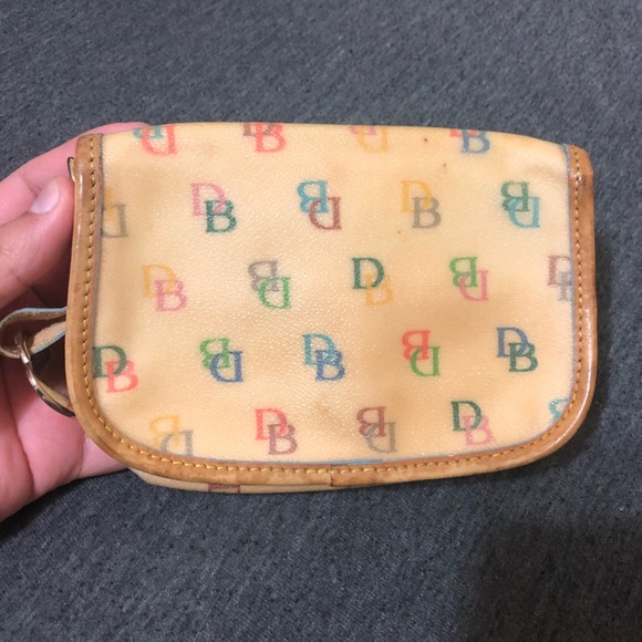 Dooney and bourke pouch - Picture 3 of 5